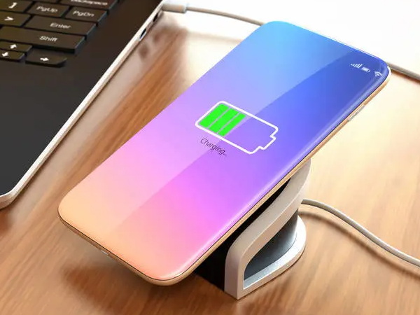 What is the principle of wireless charging of mobile phones?